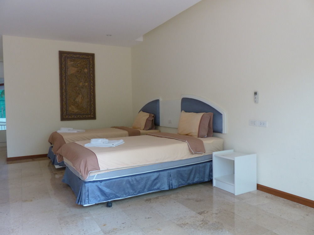 Aparthotel Emerald Palace 3*