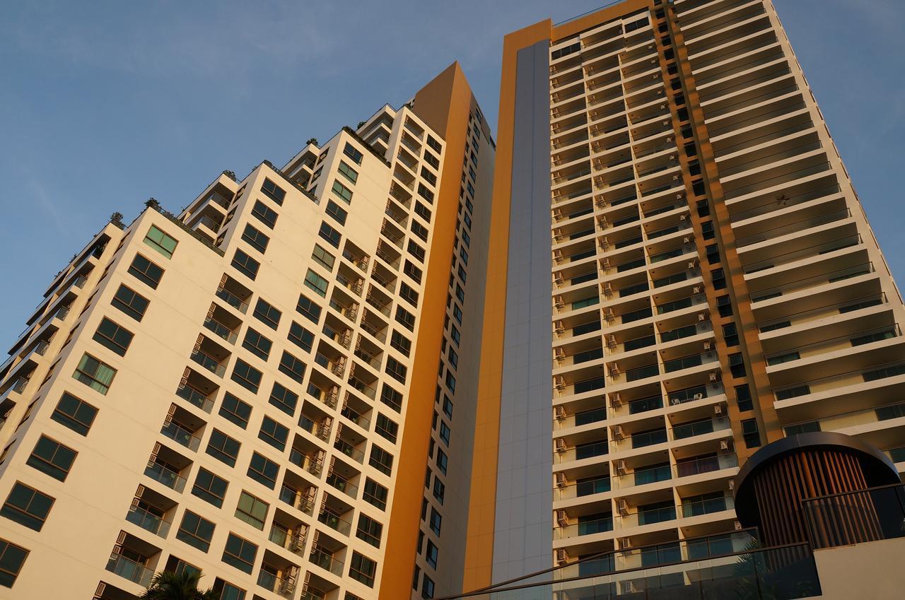Apartment Stylish In Peak Towers *
