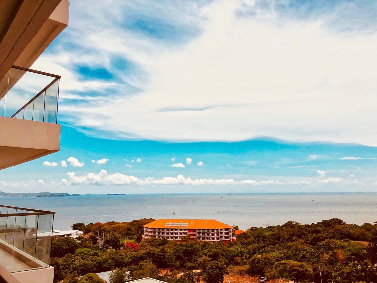 Apartamento The Peak Towers Pattaya