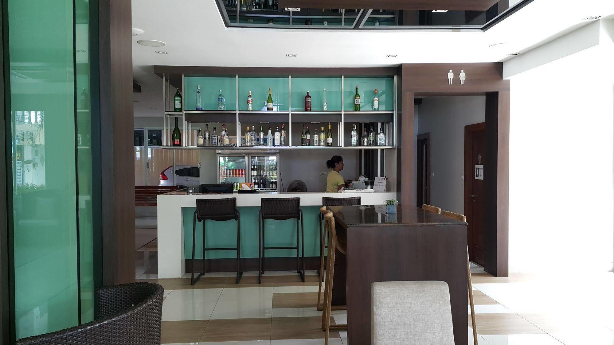 April Hotel Pattaya