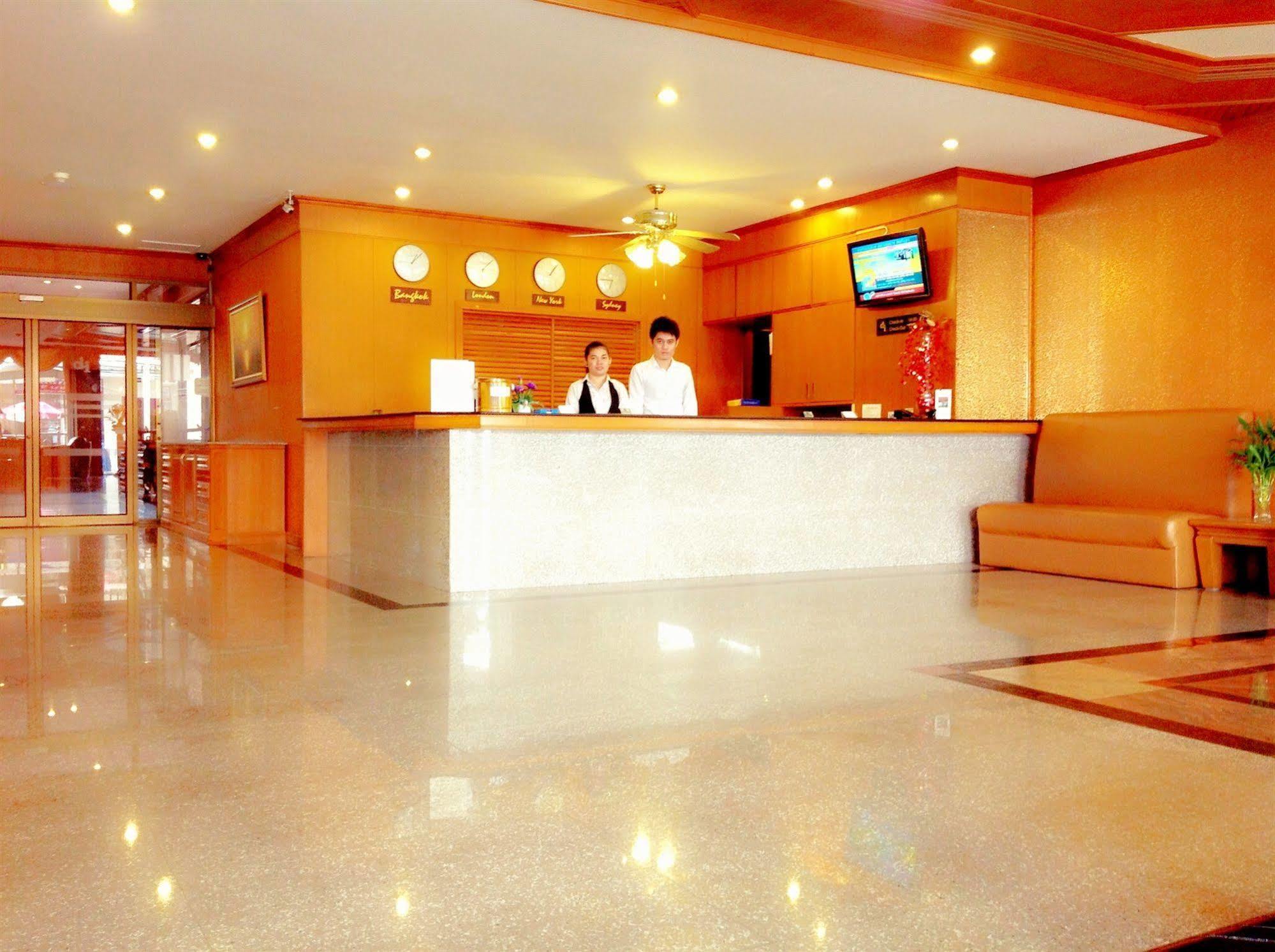 Hotel Dynasty