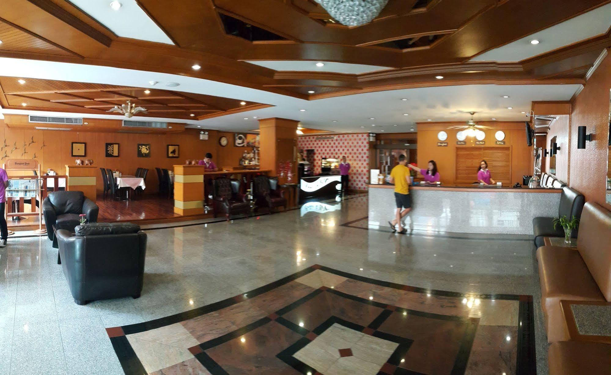 Hotel Dynasty