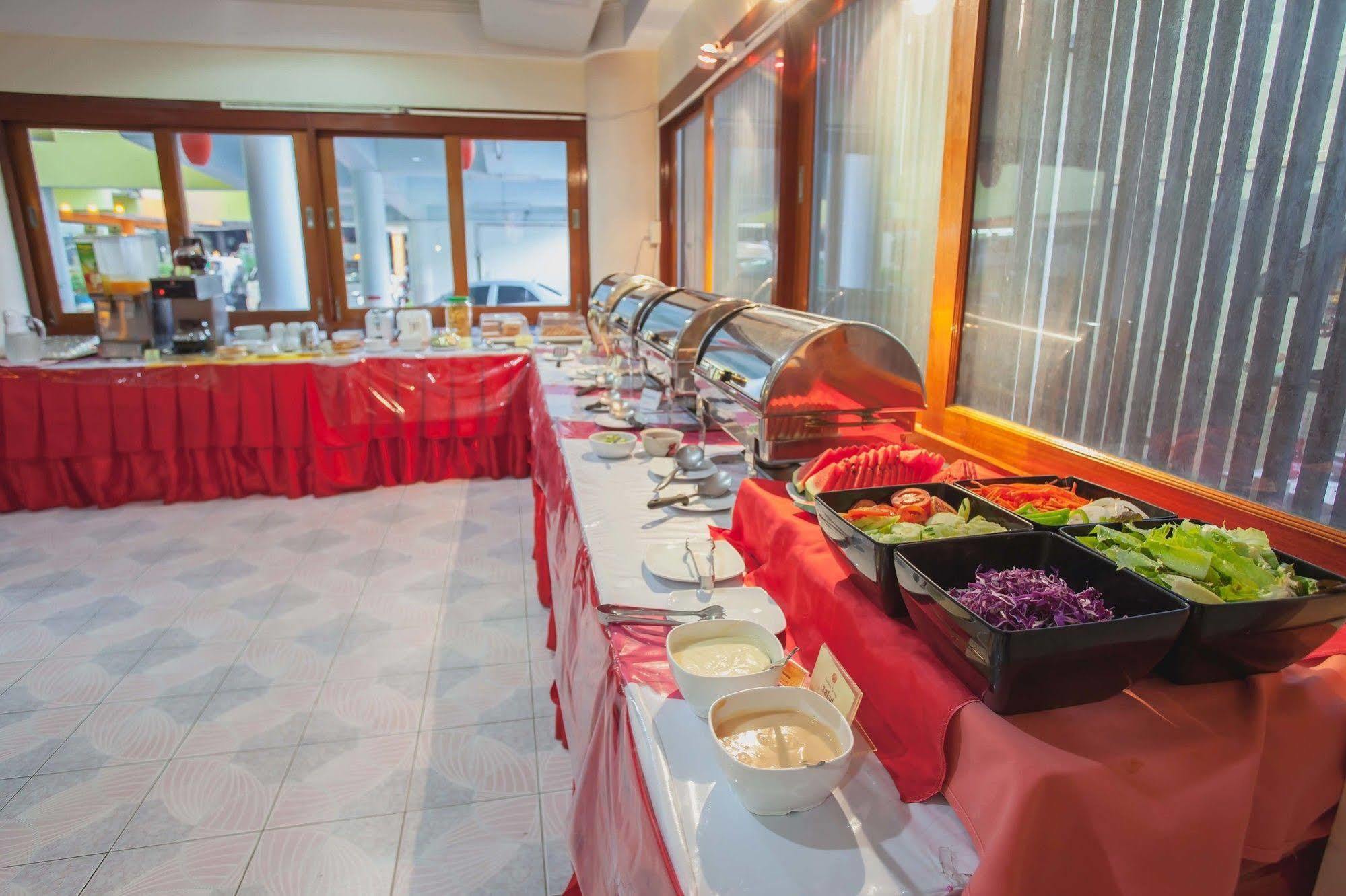 Eastiny Hotel 3*