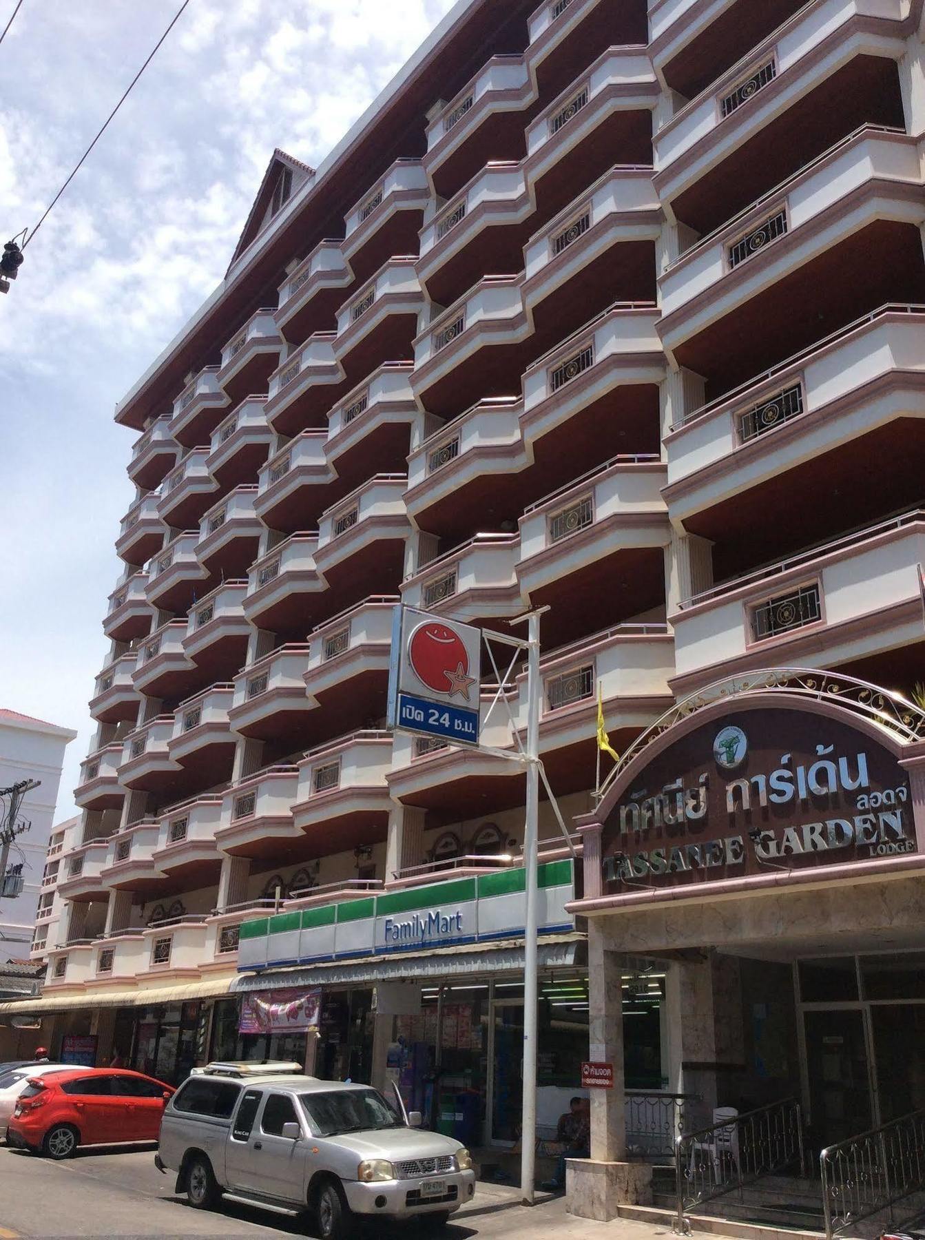 Tassanee Garden Hotel 3*