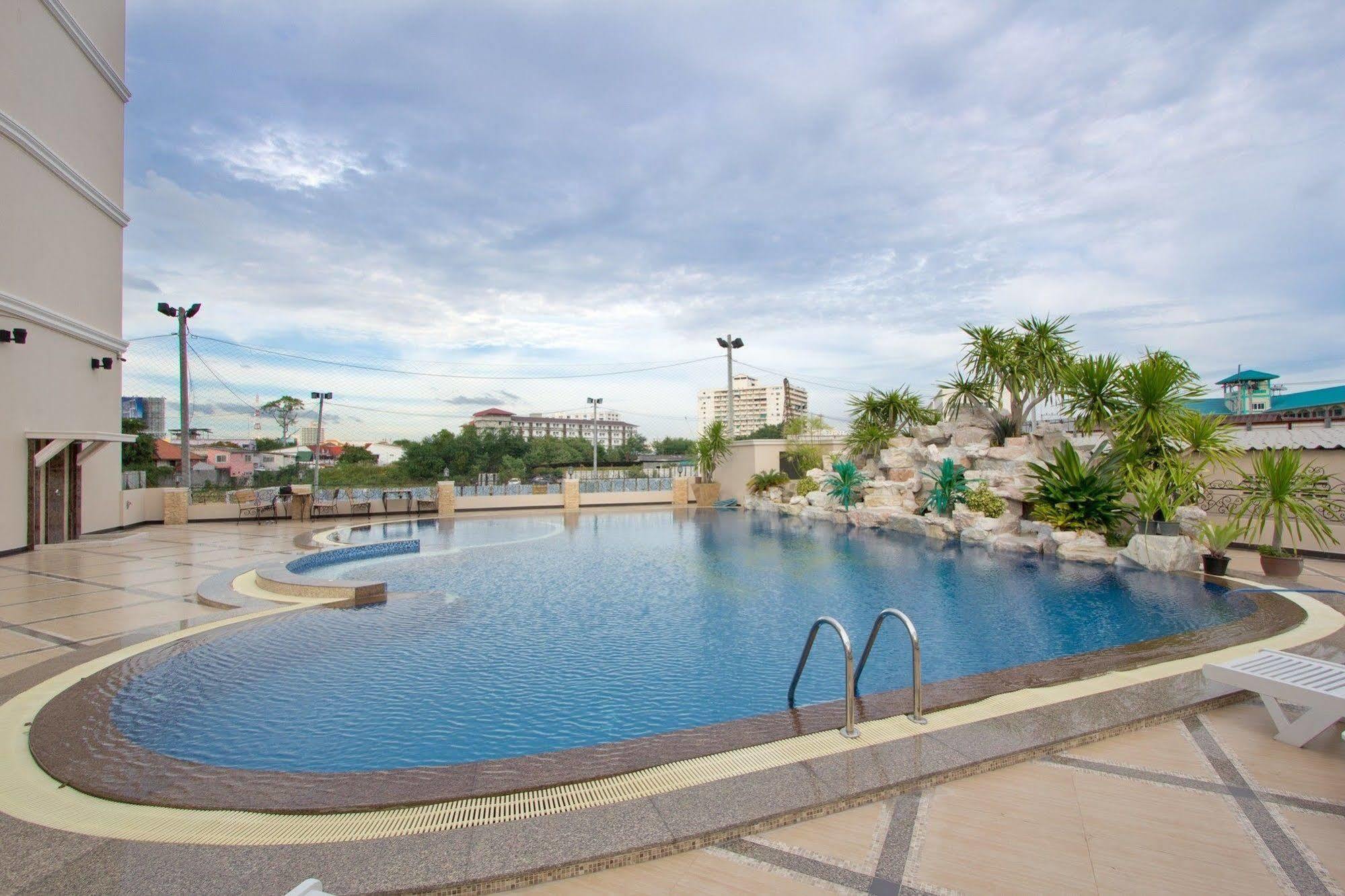 Lk Premier Pattaya