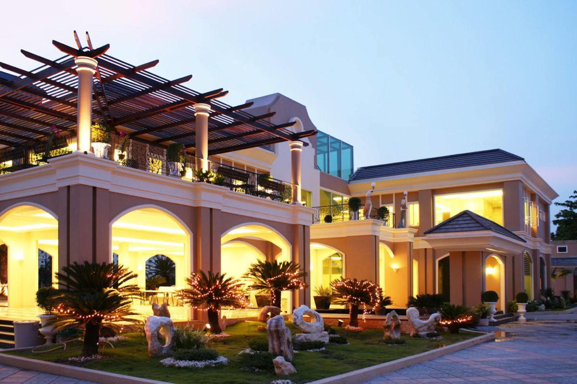 Hotel Lk Legend 4*