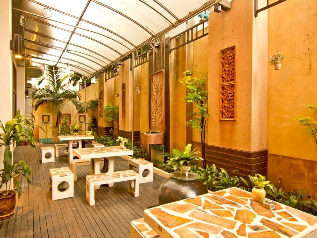 โรงแรม เบส บีช Pattaya