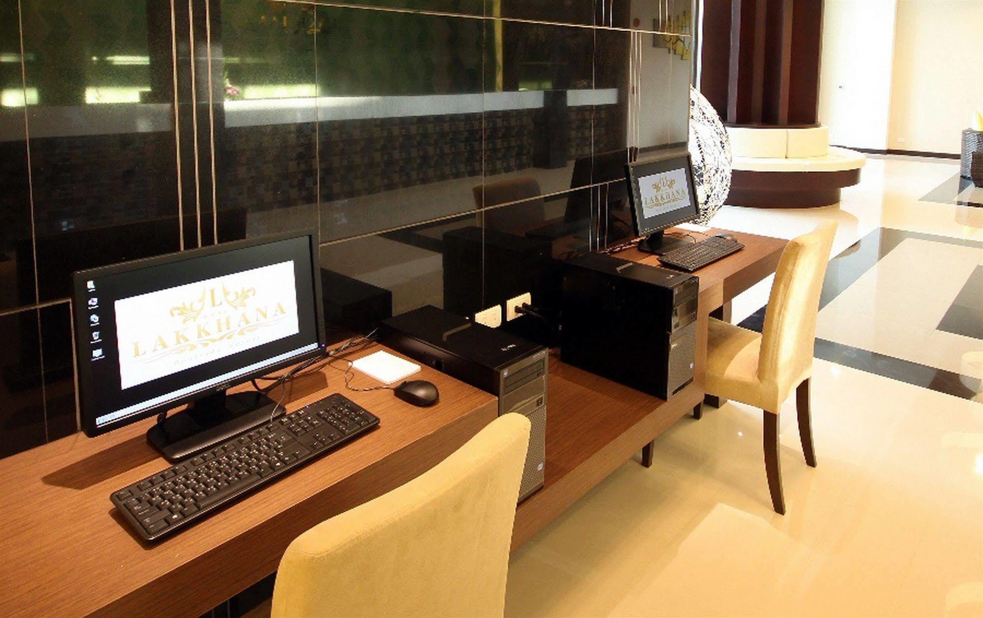 Resort Lakkhana Poolside Pattaya