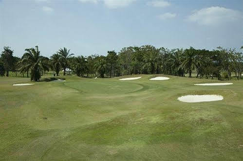Country Club & 4* Pattaya