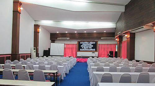 Country Club & 4* Pattaya