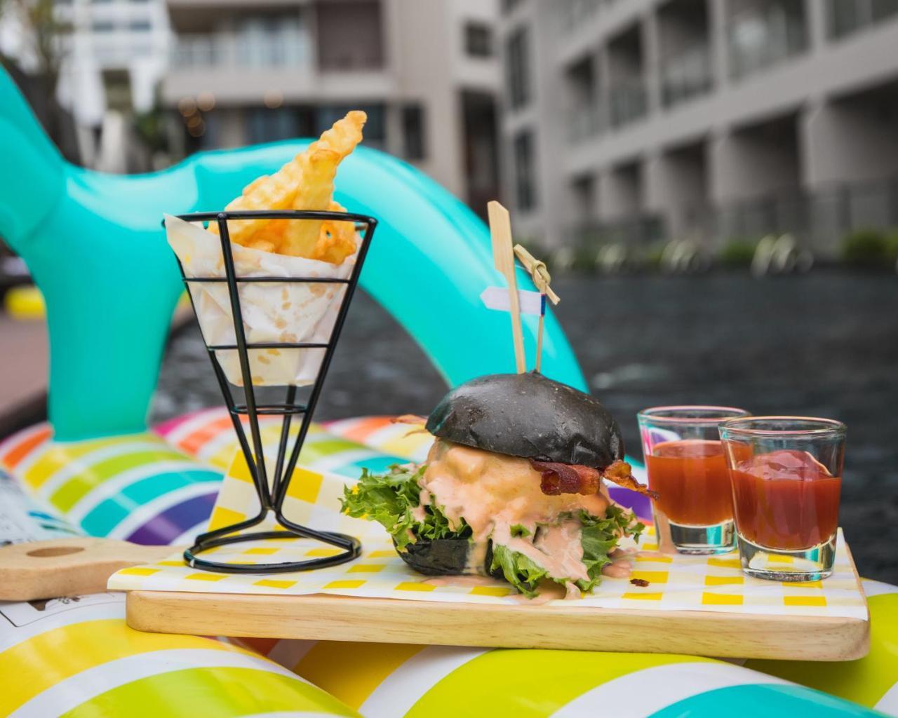 Golden Tulip Beachfront 5*