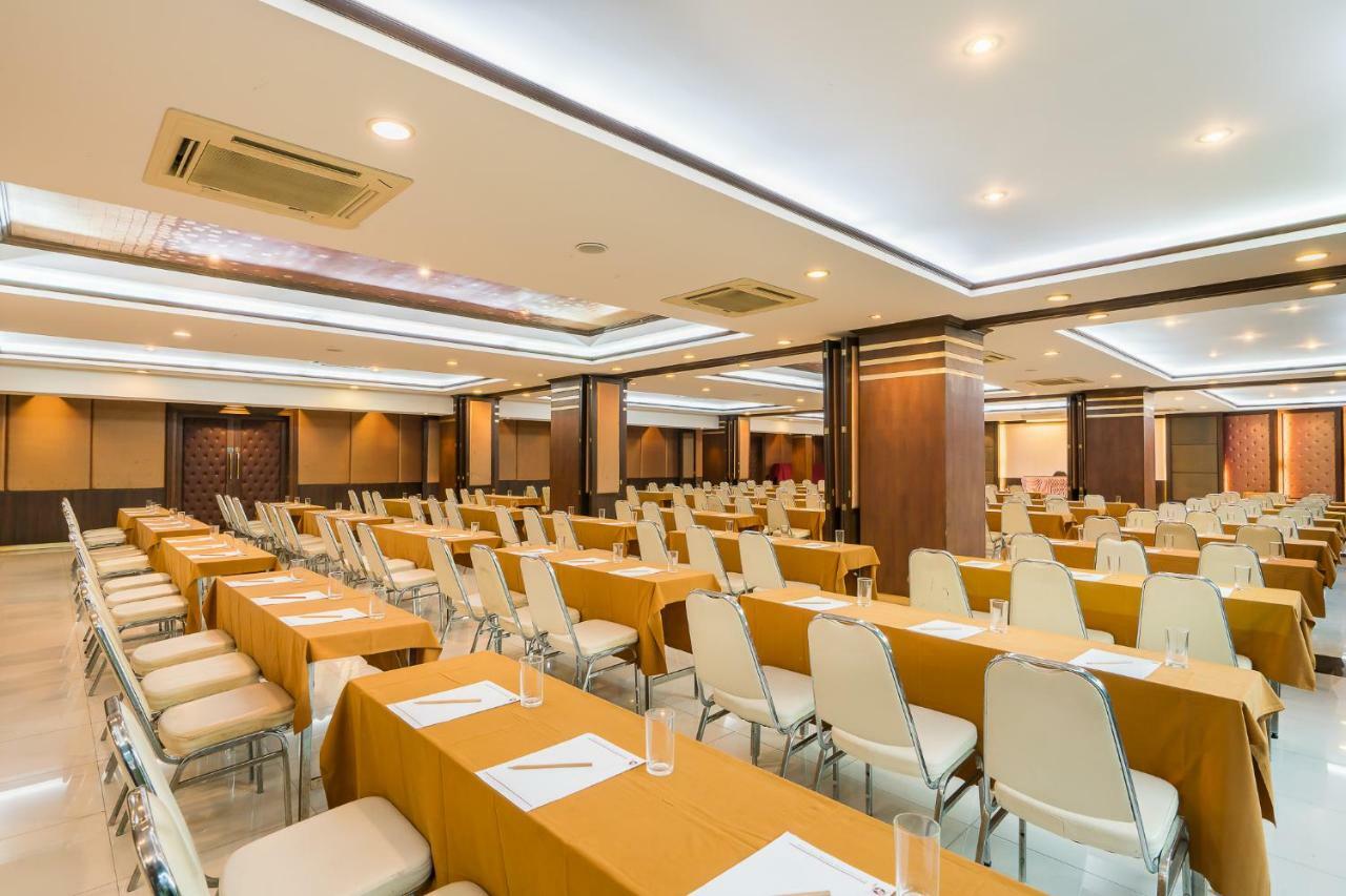 Hotel Mountain & Convention Center Pattaya
