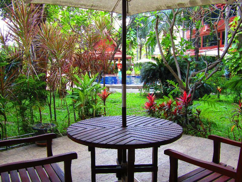Nova Park Hotel 4*