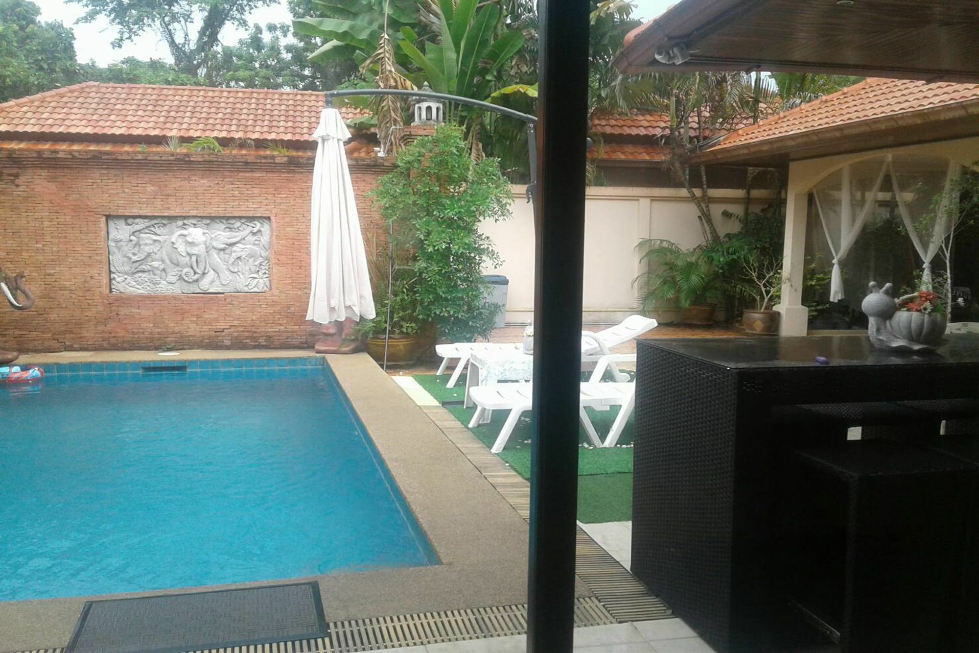 Mountain House * Pattaya