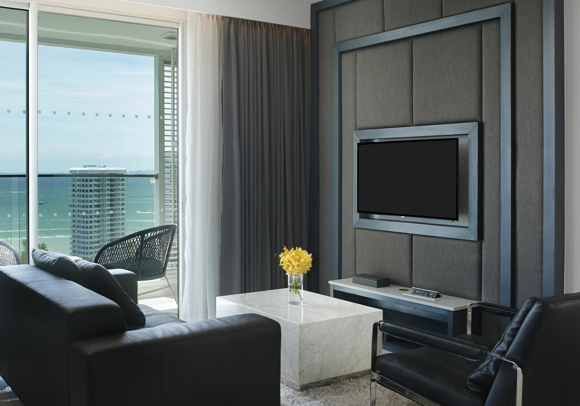 Amari Residences Hotel 5*