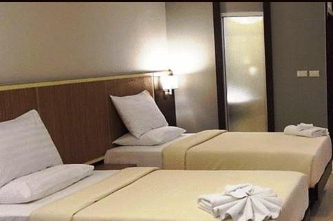 April Hotel 3*