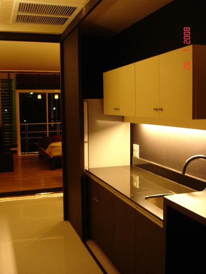 5 Tower Apartment