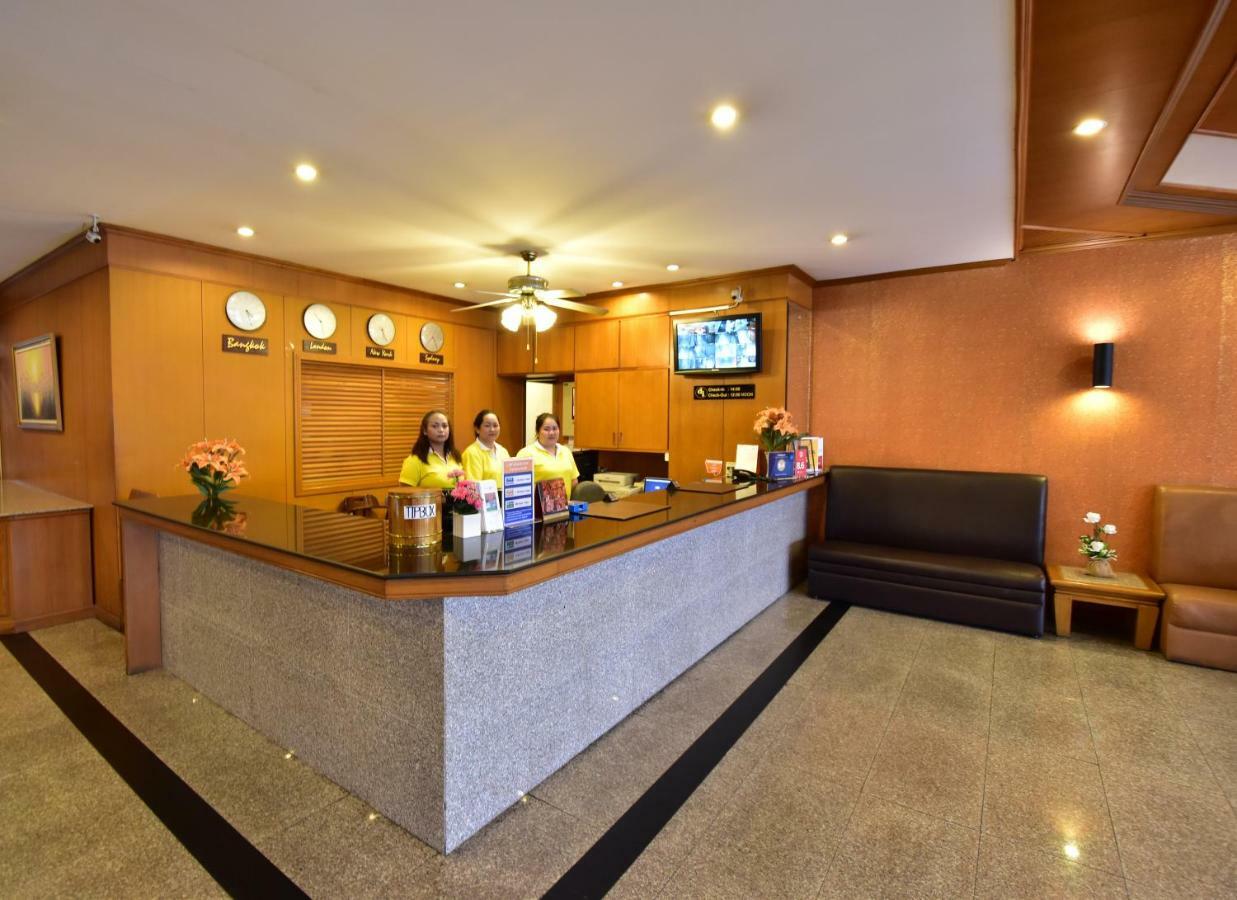 Dynasty Hotel 3*