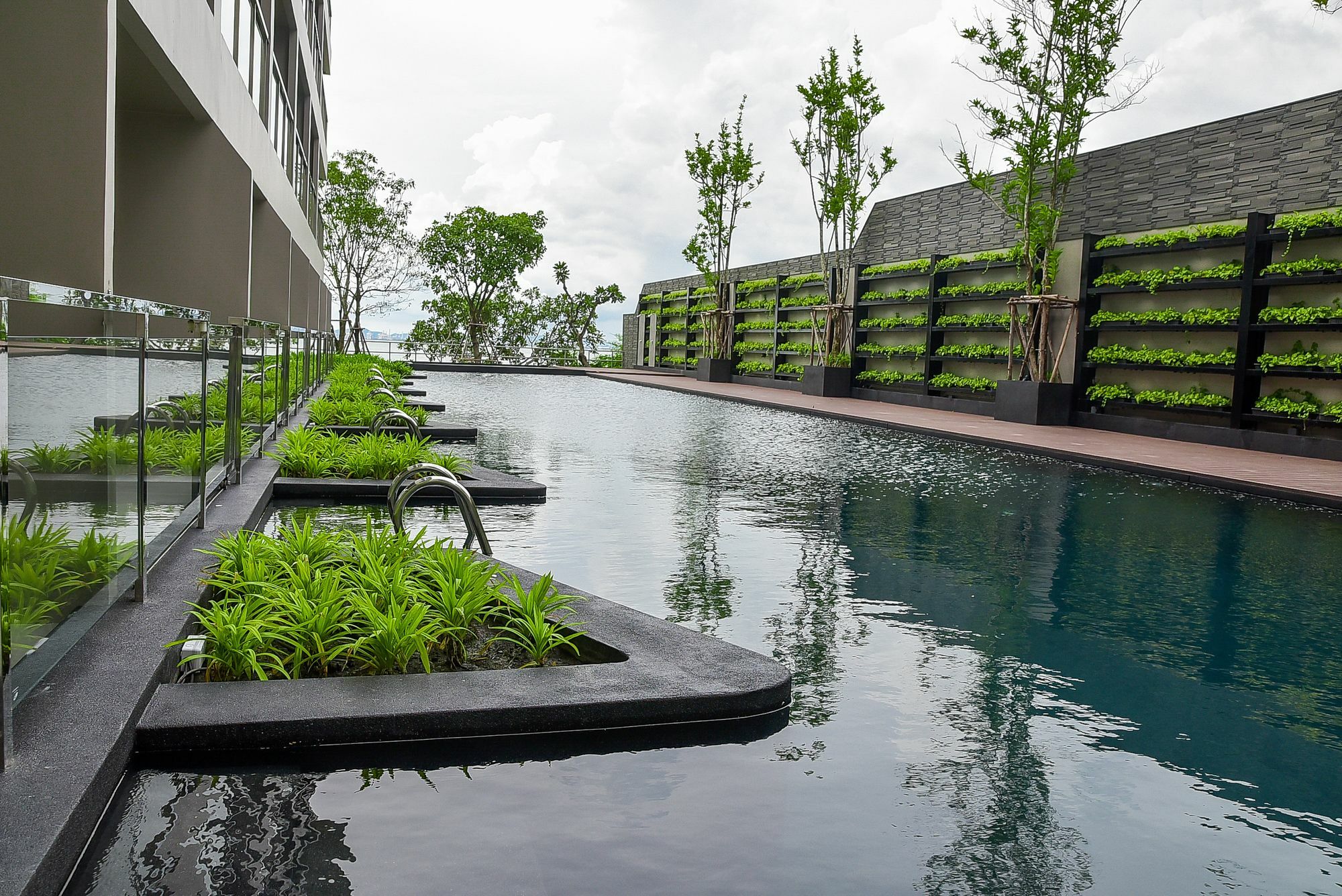 Golden Tulip Beachfront Hotel Pattaya