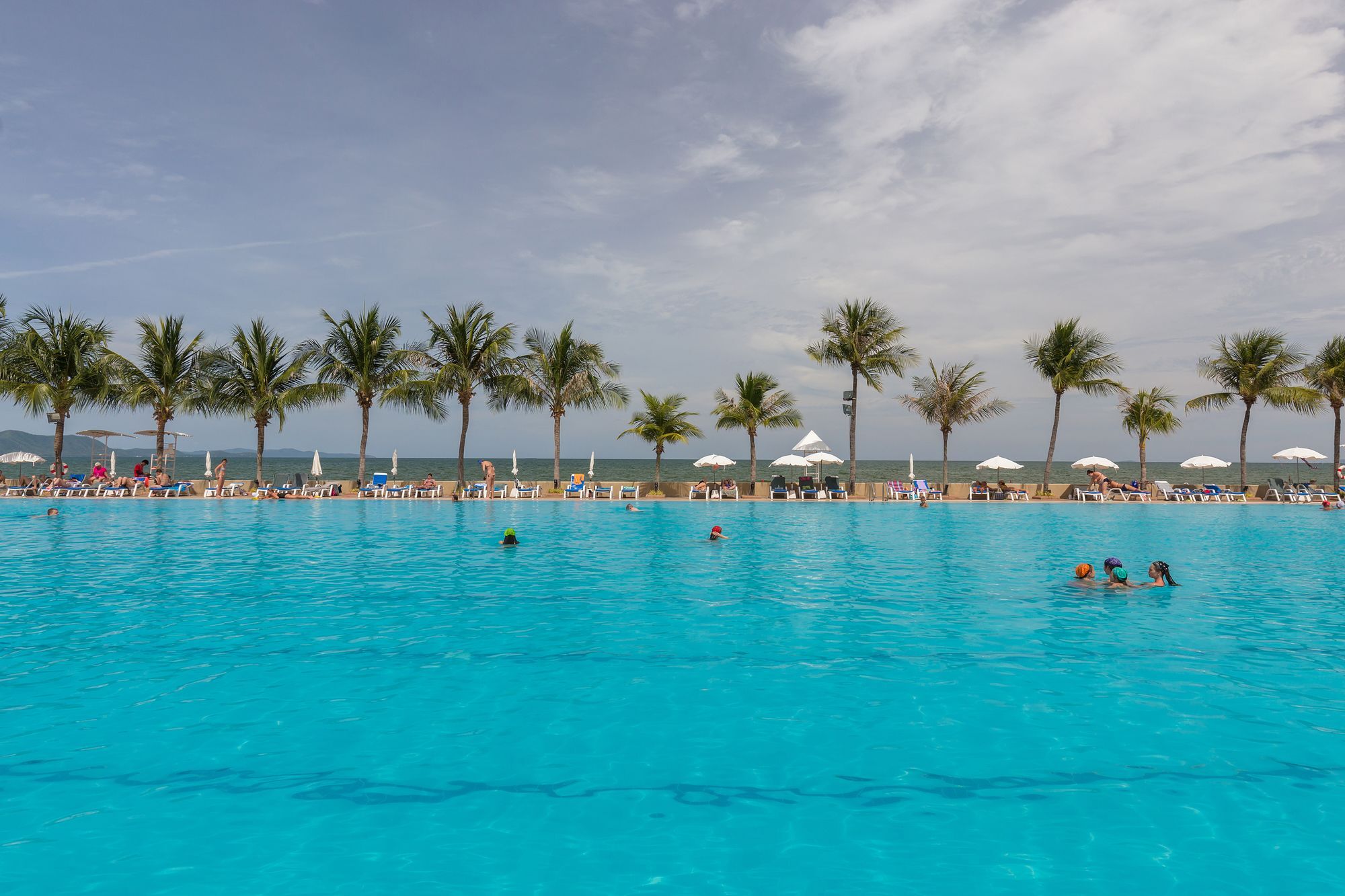 Ambassador Jomtien Wing 3*