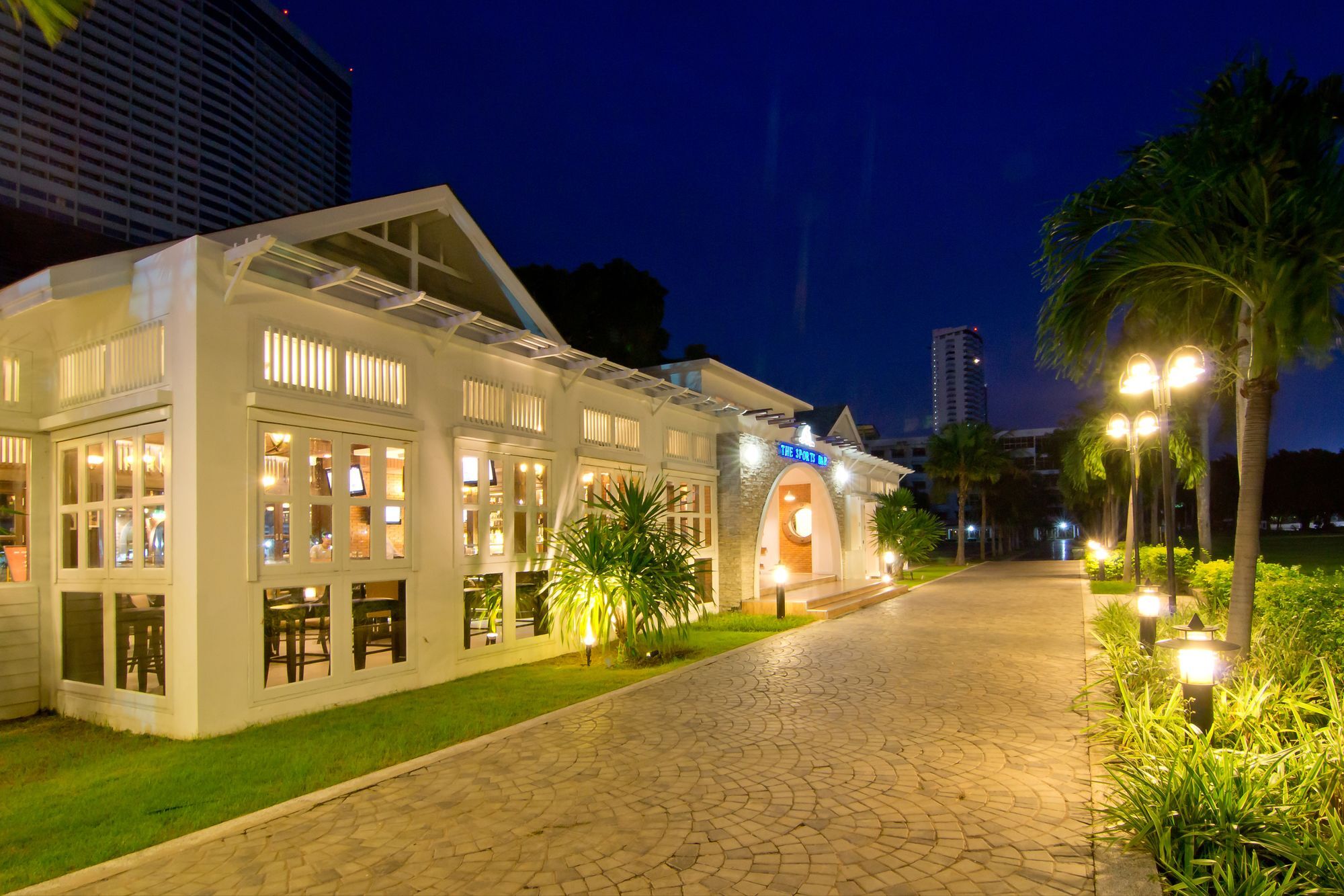 Ambassador Jomtien Wing