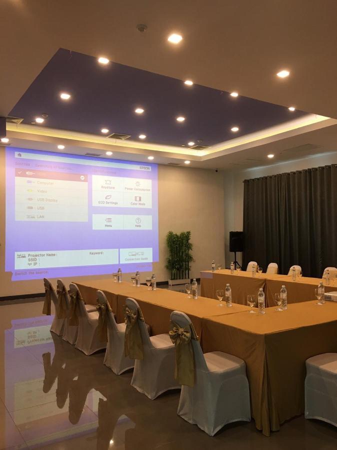 Resort Lakkhana Poolside Pattaya