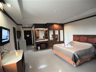 Hotel Lek 3*