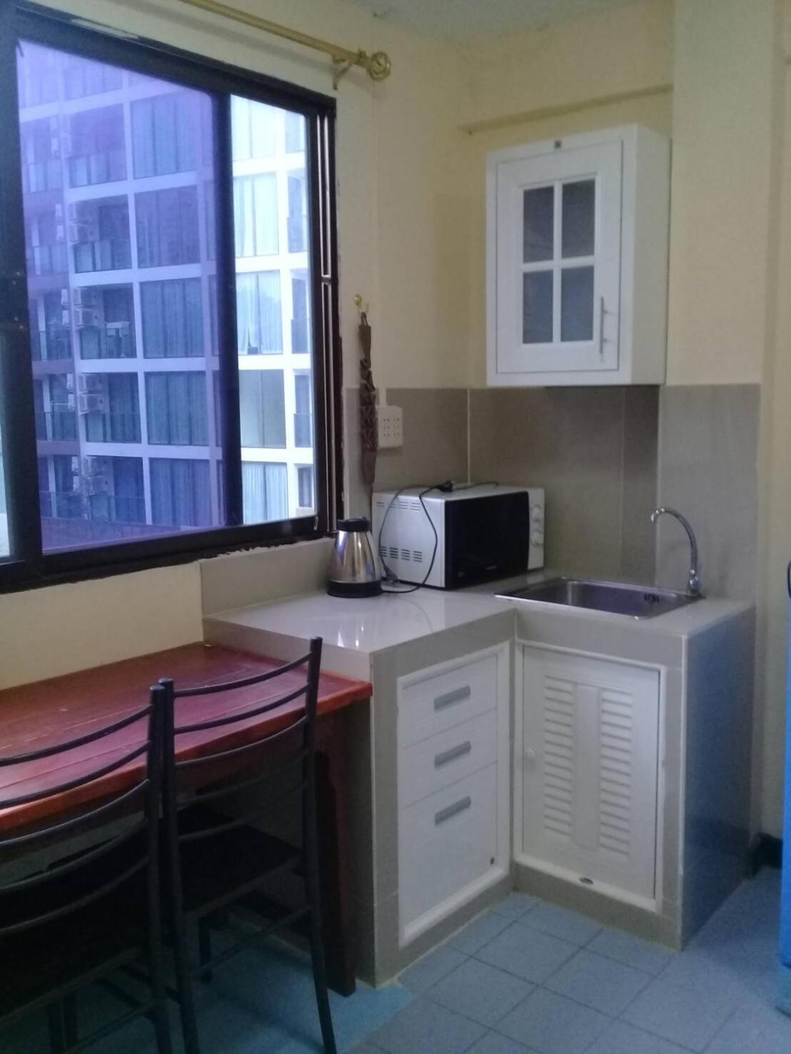 Hill Apartment
