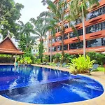 Nova Park Hotel 4*