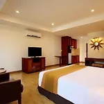 Hotel Nova Park 4*