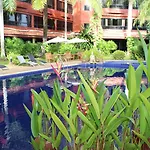 Nova Park Hotel 4*