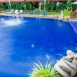 Nova Park Hotel 4*