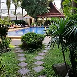 Nova Park Hotel 4*