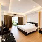 Nova Park Hotel