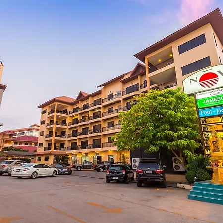 Nova Park Hotel 4*