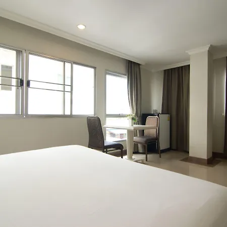 Aparthotel Lk Mansion 3*