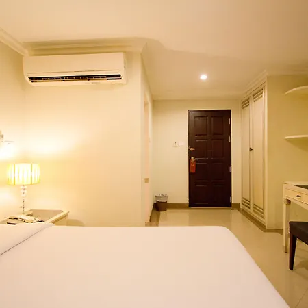 Aparthotel Lk Mansion 3*