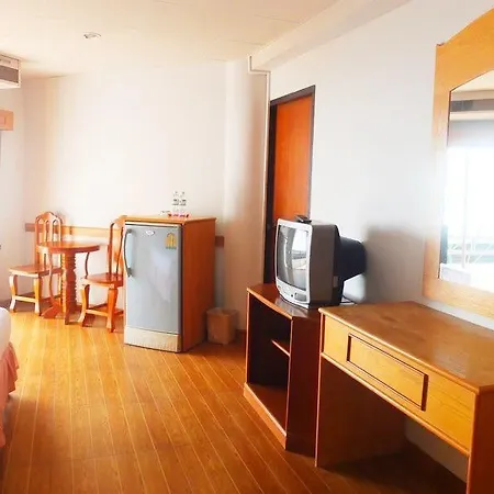 Skaw Hotel 3*