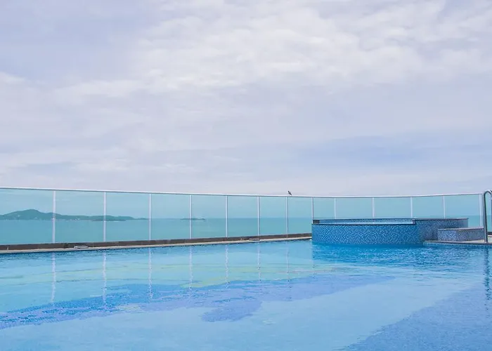 Cosy Beach View Condominium