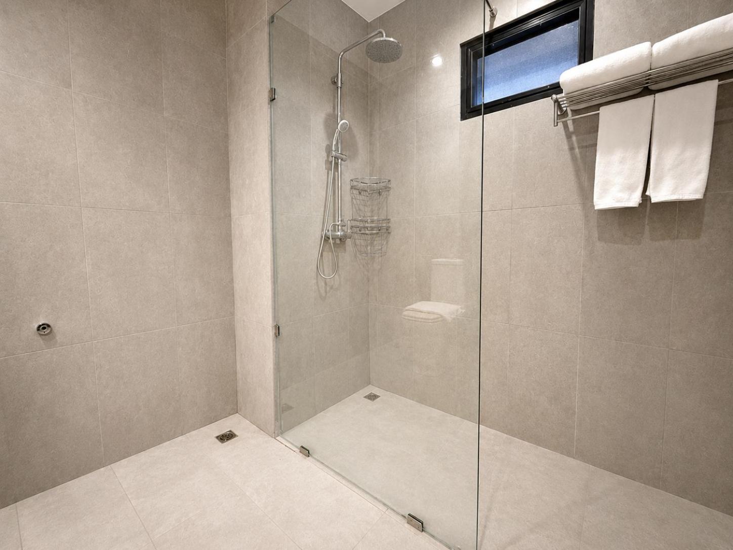 Nova Park Hotel 4*