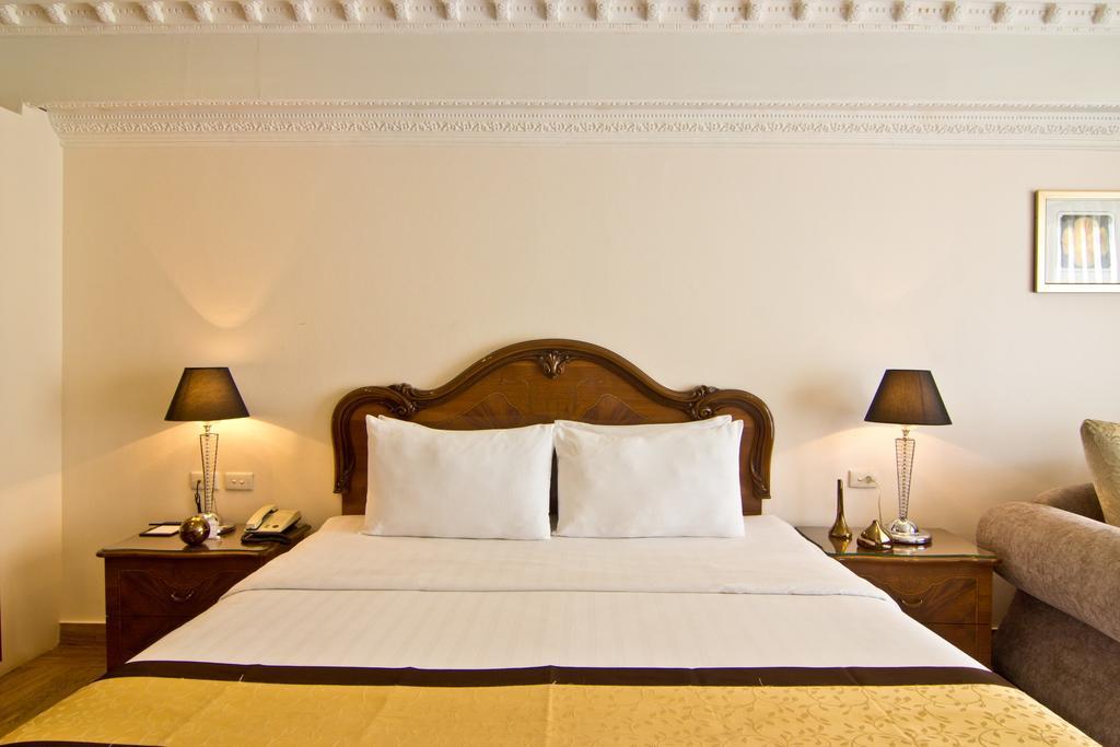 Hotel Lk Royal 4*