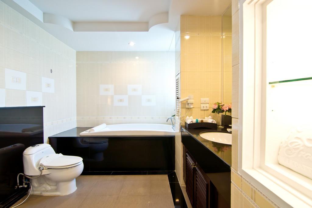 Lk Royal Hotel 4*