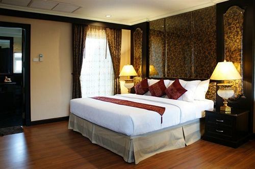 Lk Royal Hotel