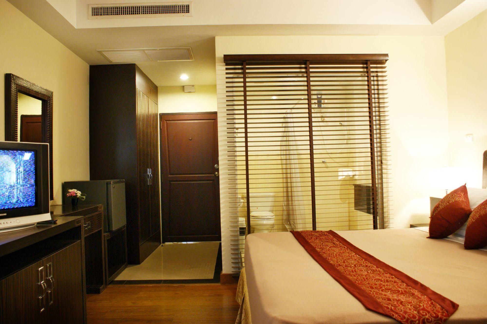 Aparthotel Lk Mansion 3*
