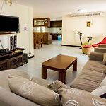 Villa Rosa With Private Pool And Jacuzzi 100M To Beach