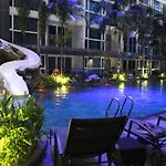 Centara Avenue A4,Near Walking Street,Freepool,Gym