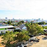 Central Pattaya Plaza Condotel - Sleeps 2