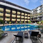 โรงแรม บารอน บีช