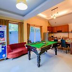 4 Bedroom Town Villa With Private Pool