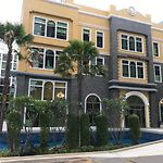 Arcadia Beach Continental (อาคาเดีย บีช คอนติเนนทอล)